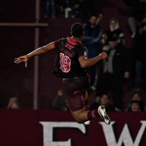 Y. Valois. Lanús vs. San Lorenzo.