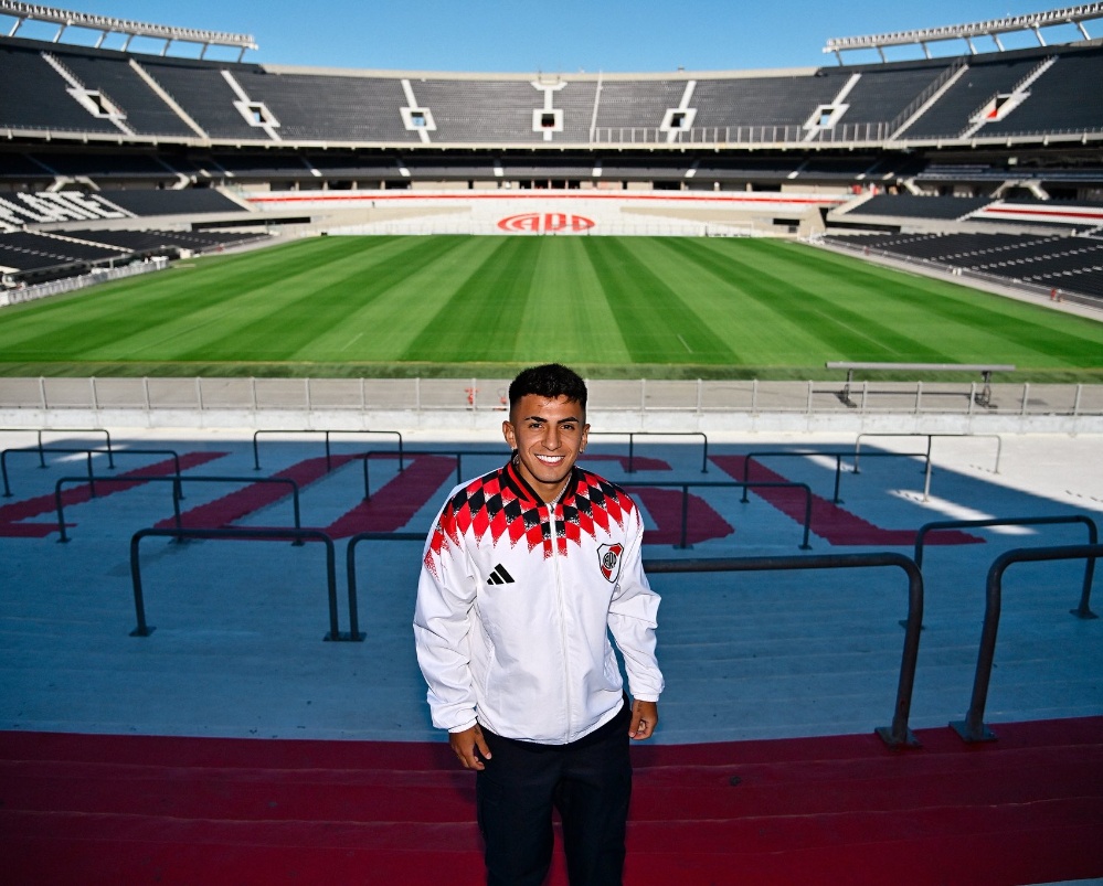 Thiago Almada nuevo fichaje de River Plate