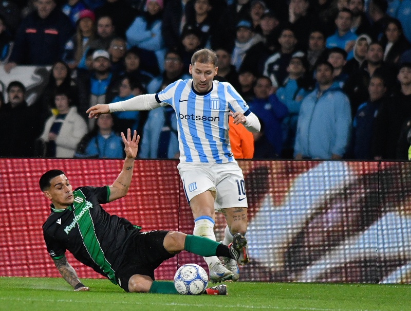 Racing vs Banfield. Fecha 5 Tonero Clausura Liga Profesional Argentina.