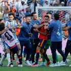 Durísimo: FIFA publicó las sanciones a la Selección Argentina y Paredes