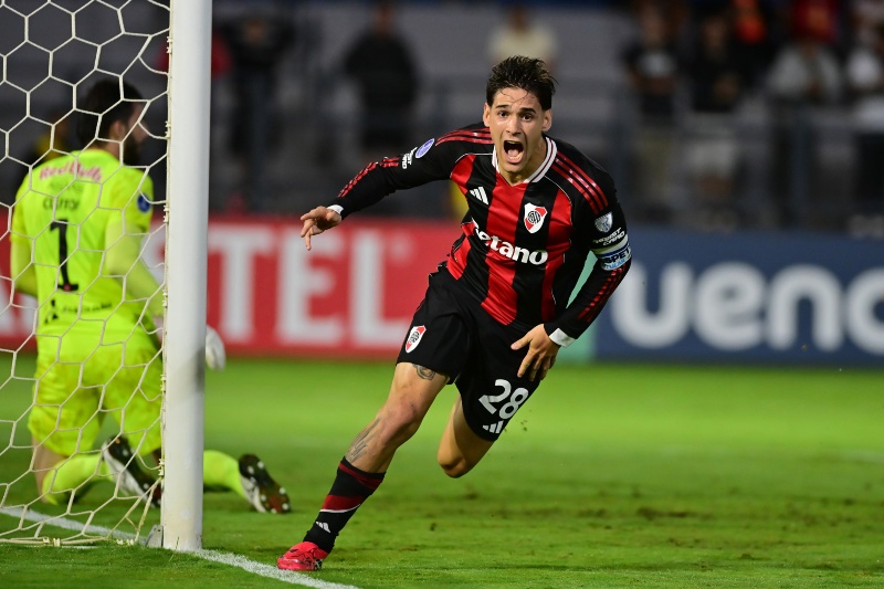 Martínez Quarta of River Plate, during a match between Red Bull Bragantino and River Plate 