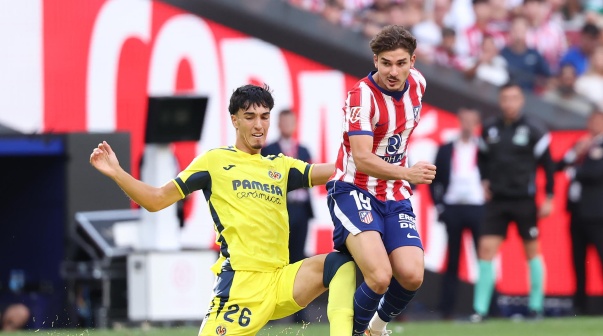 Julián Álvarez en el partido de Atlético de Madrid vs. Villarreal
