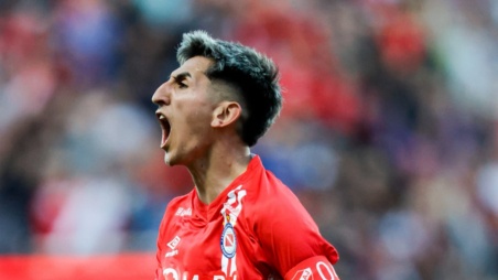 Argentinos Juniors se lo dio vuelta a Aldosivi y quedó puntero de la Tabla Anual