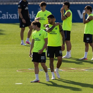 Julián Álvarez de vuelta al entrenamiento