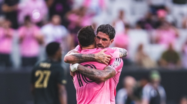 Lionel Messi y Rodrigo De Paul
