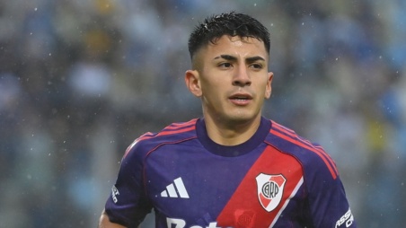 Thiago Almada River vs. Atlético Tucumán