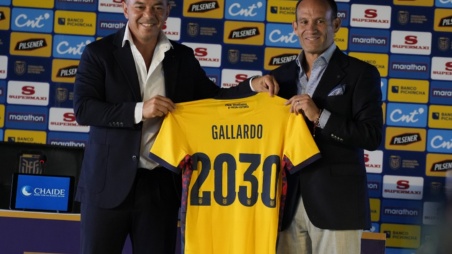 Presentación de Marcelo Gallardo en Ecuador