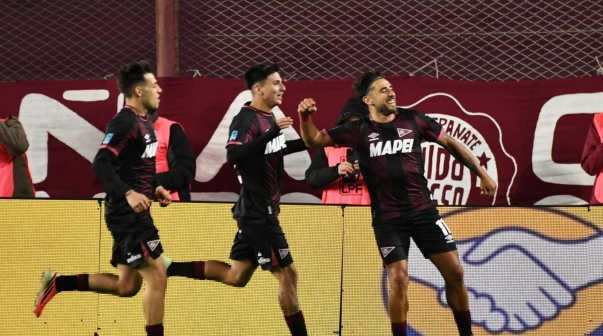 Lanus vs Estudiantes
Foto: FOTOBAIRES
Fecha 10 Torneo Clausura Liga Profesional.