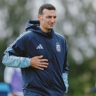 Scaloni en el entrenamiento de la Selección Argentina