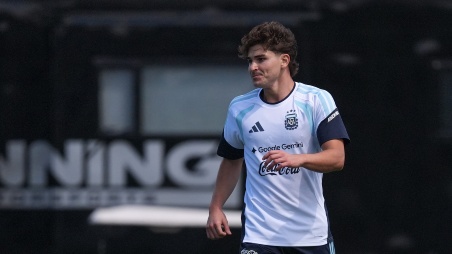 Julian Alvarez. Entrenamiento de la Seleccion Argentina.