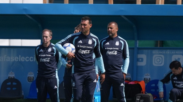 Lionel Scaloni. Entrenamiento de la Seleccion Argentina.