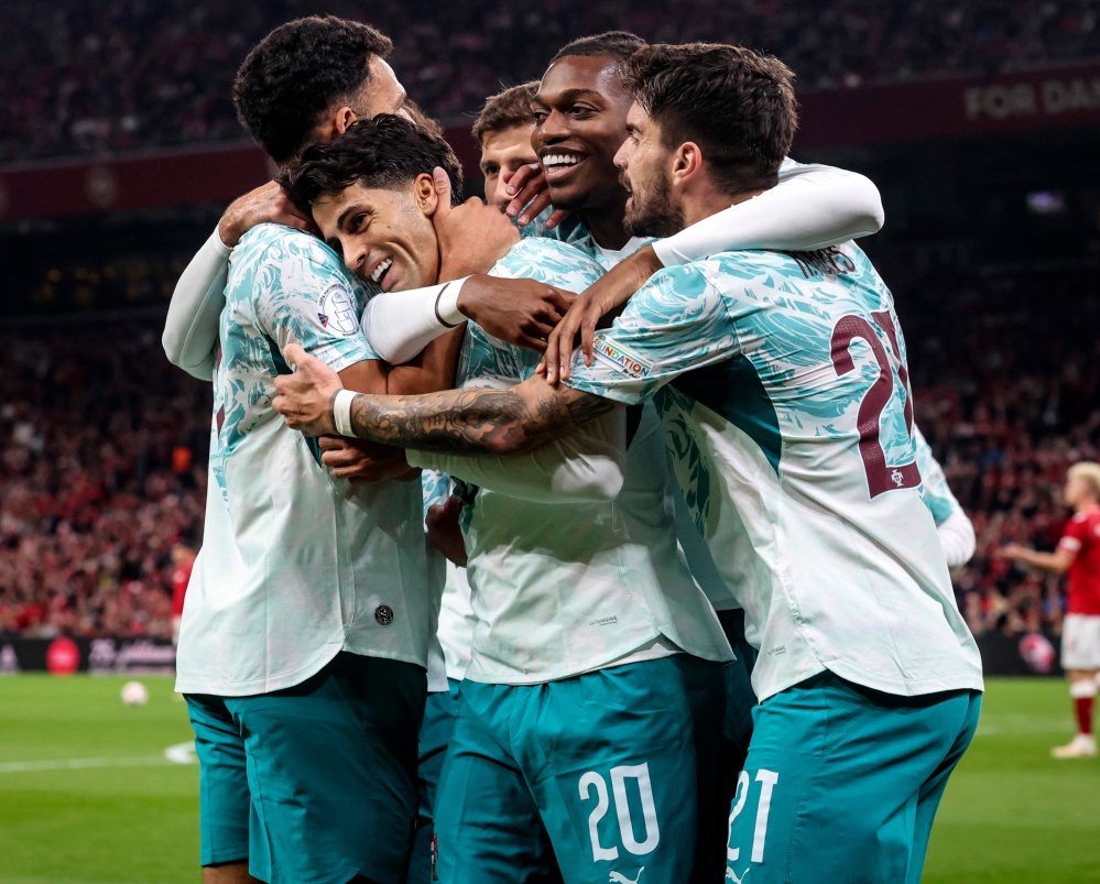 Portugal celebración ante Dinarmaca