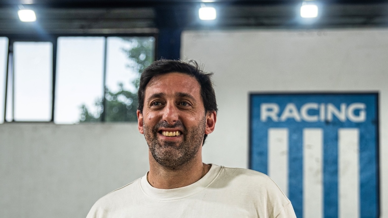 Diego Milito en las elecciones de Racing en 2024