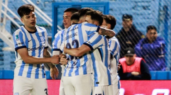 Racing le ganó a Estudiantes de Río Cuarto de visitante