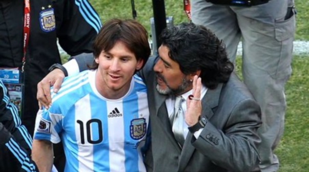 Messi y Maradona en el Mundial 2010