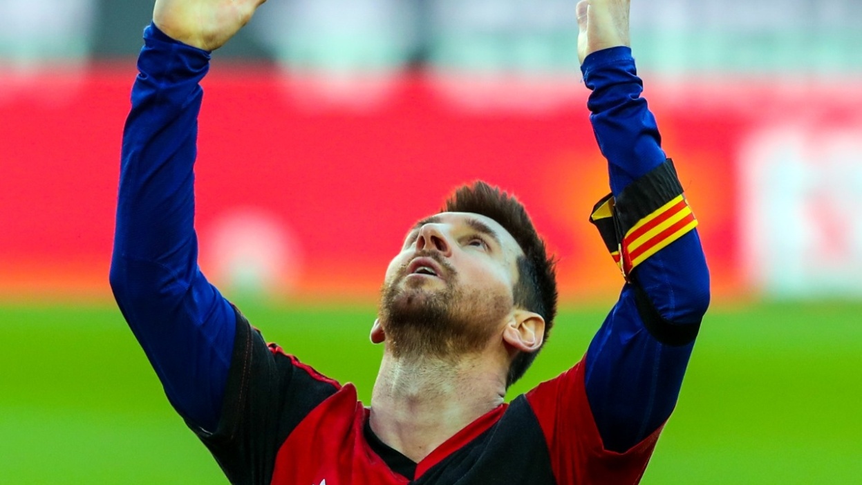 El homenaje de Messi a Maradona tras su fallecimiento