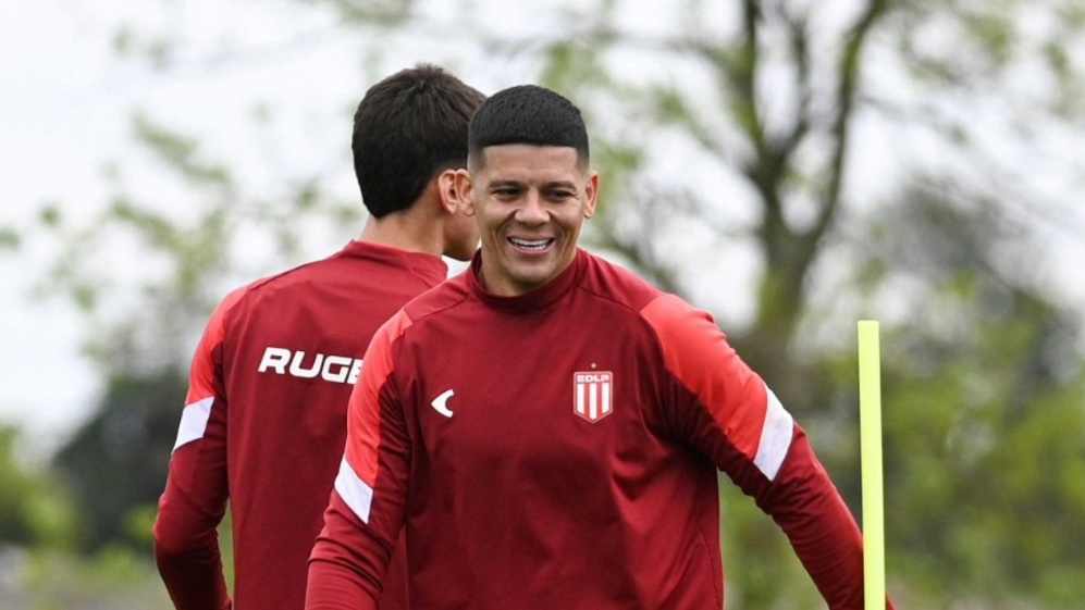Marcos Rojo en el entrenamiento de Estudiantes