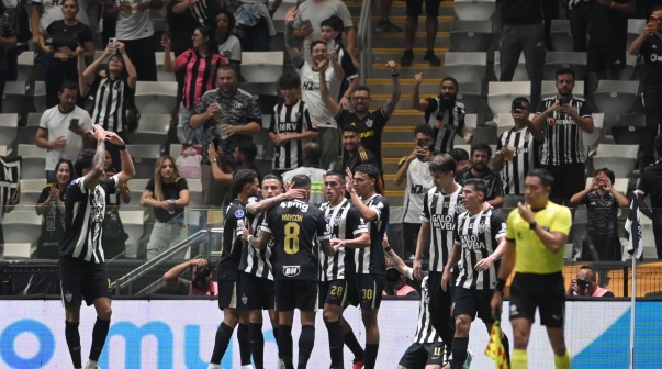 Atlético Mineiro goleó a Montevideo City Torque