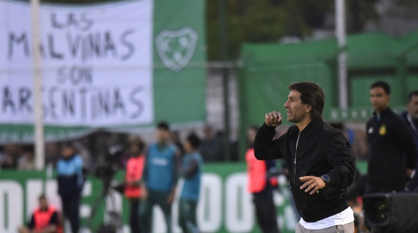 sarmiento de junin vs river
fotobaires