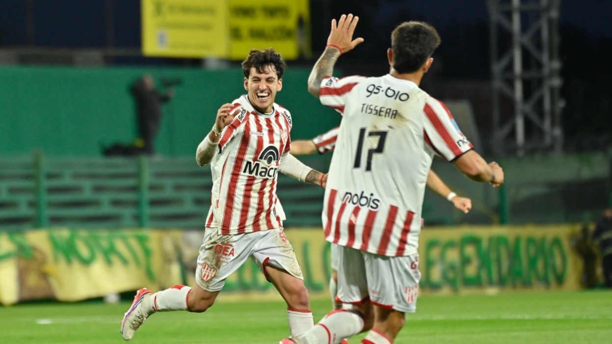 Jeremías Lázaro. Defensa y Justicia vs Instituto de Córdoba. Fecha 13 Tornemo Clausura Liga Profesional.