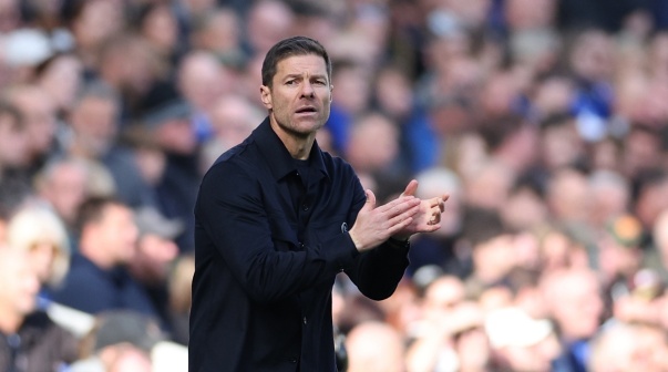 Xabi Alonso vs. Everton