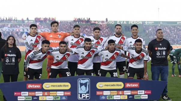 sarmiento de junin vs river
fotobaires