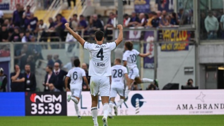 Gol y asistencia en el duelo entre el Como de Nico Paz y la Fiorentina de Mastantuono