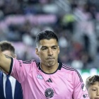Luis Suárez sorprendió al posar con la camiseta de un gigante del fútbol argentino