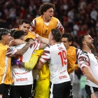 Estudiantes recibió el fallo de la CONMEBOL tras la protesta de Flamengo por Rojo